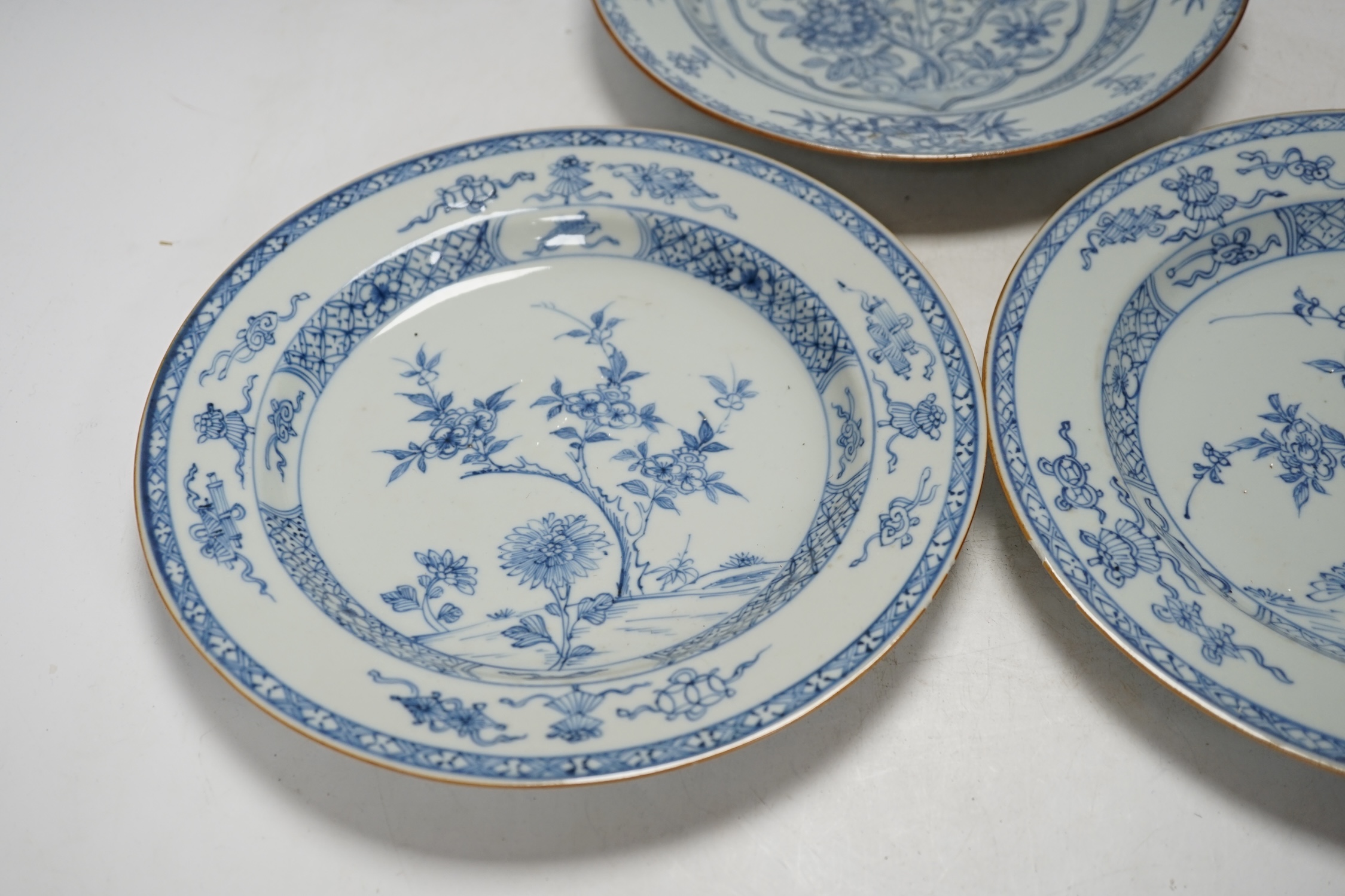 Three Chinese blue and white plates, Yongzheng-Qianlong, 23cm diameter